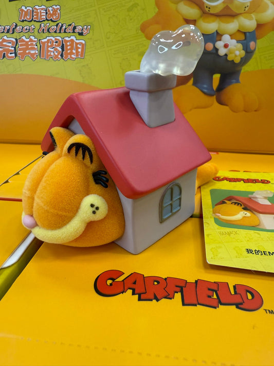 Garfield Perfect Holiday Blind