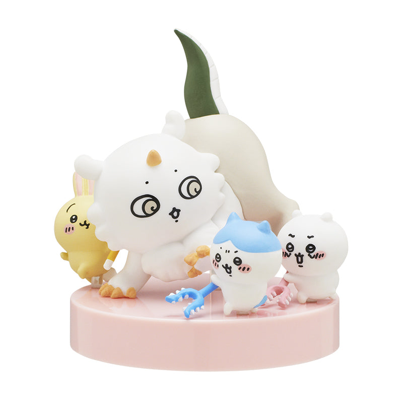 Chiikawa Battle Scene Mini Figure Capsule Toy Gashapon