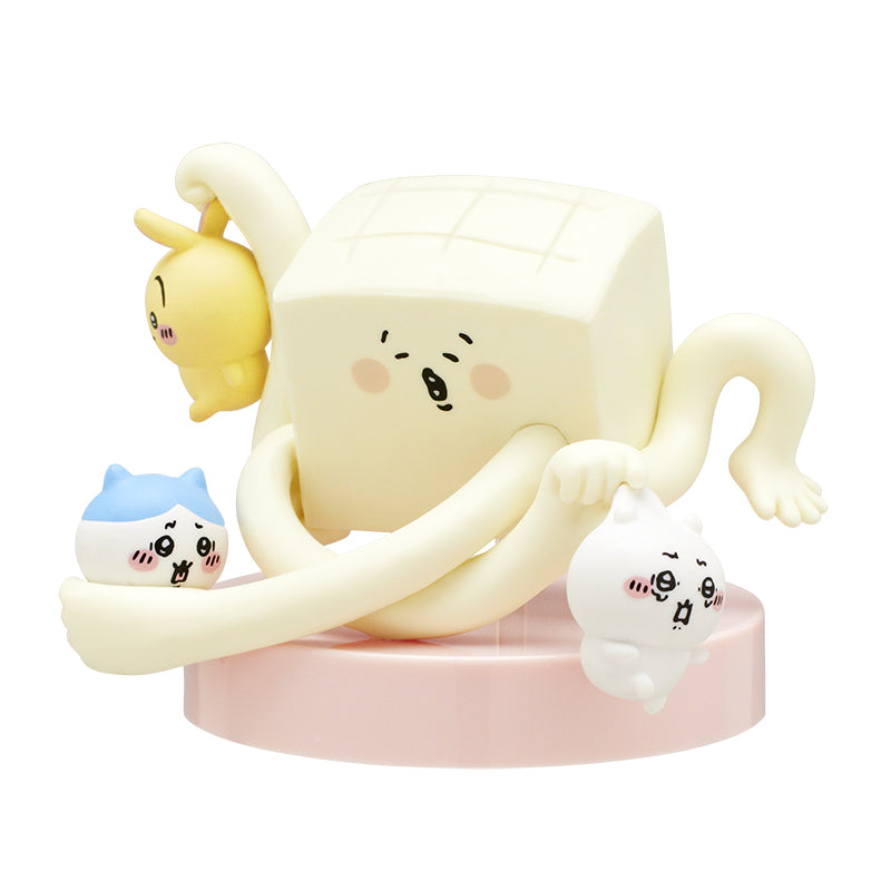 Chiikawa Battle Scene Mini Figure Capsule Toy Gashapon