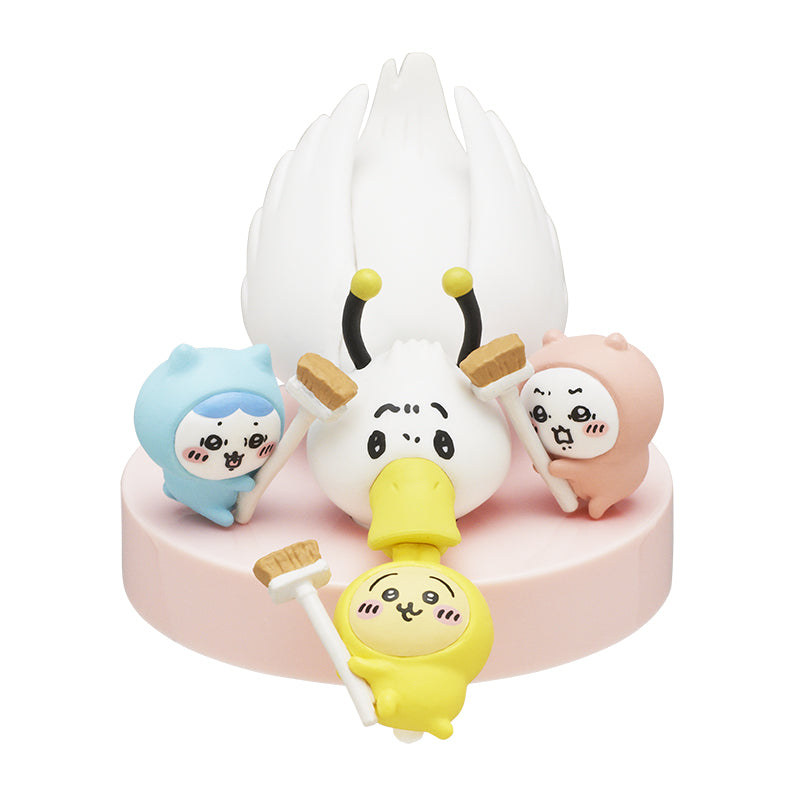 Chiikawa Battle Scene Mini Figure Capsule Toy Gashapon